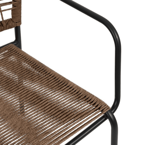 Optimiza tu espacio con nuestro pack de 2 sillas de comedor apilables en color beige y antracita, diseño moderno y funcionalidad para cualquier hogar.