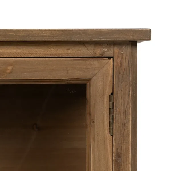 Descubre la funcionalidad y encanto de nuestra vitrina: madera de abeto, 4 puertas y 1 cajón para un almacenamiento elegante.