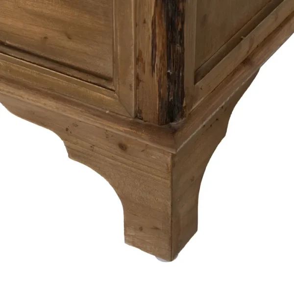 Descubre la funcionalidad y encanto de nuestra vitrina: madera de abeto, 4 puertas y 4 cajones para un almacenamiento elegante.