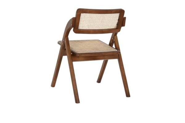 Haz tu espacio más acogedor con nuestra silla plegable en ratán. Encuentra la combinación perfecta entre estilo y comodidad en 3 colores.