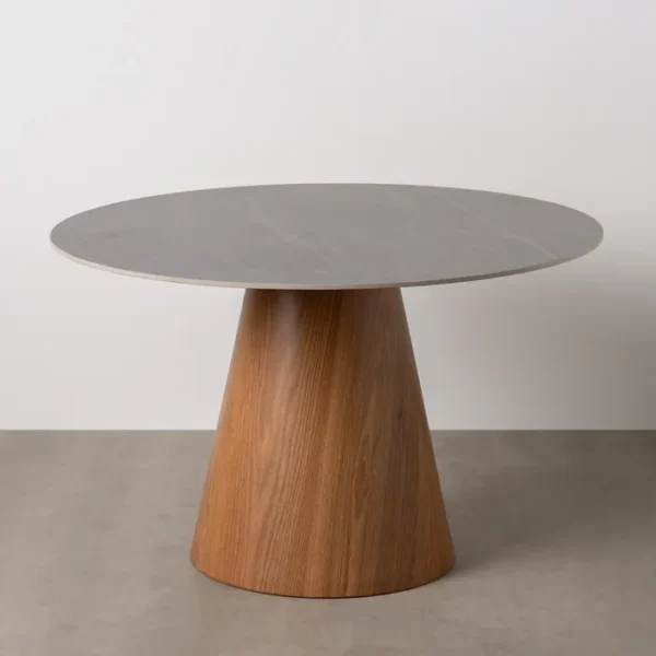 Mesa de centro de estilo moderno con tapa que imita piedra y patas metálicas en color madera natural de Artisa, ideal para cualquier salón.