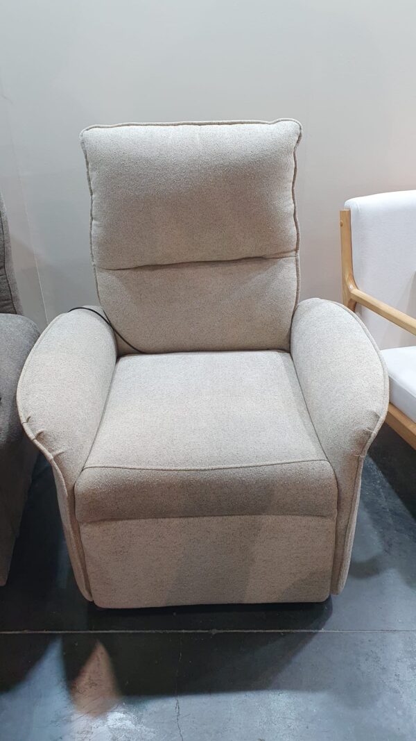 Sillón con función masaje tapizado acolchado en gris, diseñado para máxima comodidad y asistencia, encuentra este modelo en Artisa.