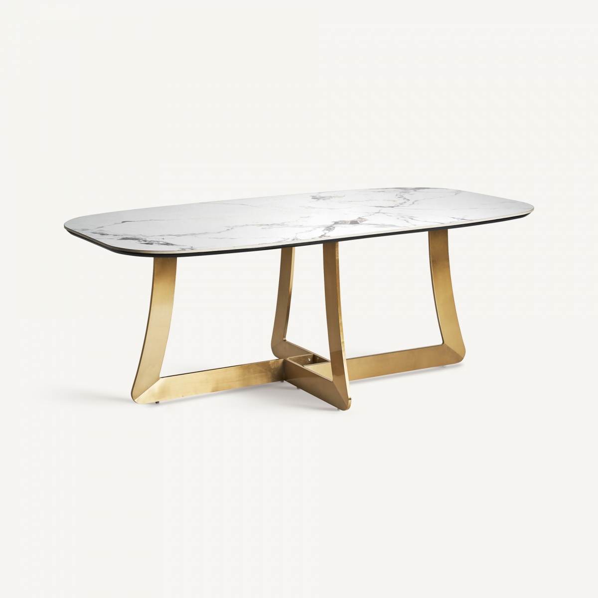 Elegante mesa de comedor con estructura metálica en acabado dorado y sobre de mármol, diseño premium de la colección exclusiva de Vical Home. Ideal para espacios sofisticados y modernos.