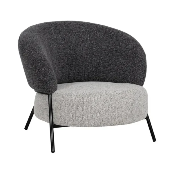 Sillón Artisa en tonos grises, con un diseño moderno y envolvente que invita al descanso. Su tapizado suave y su estructura ergonómica garantizan la máxima comodidad, convirtiéndolo en la pieza perfecta para cualquier espacio contemporáneo. Ideal para quienes buscan estilo y confort